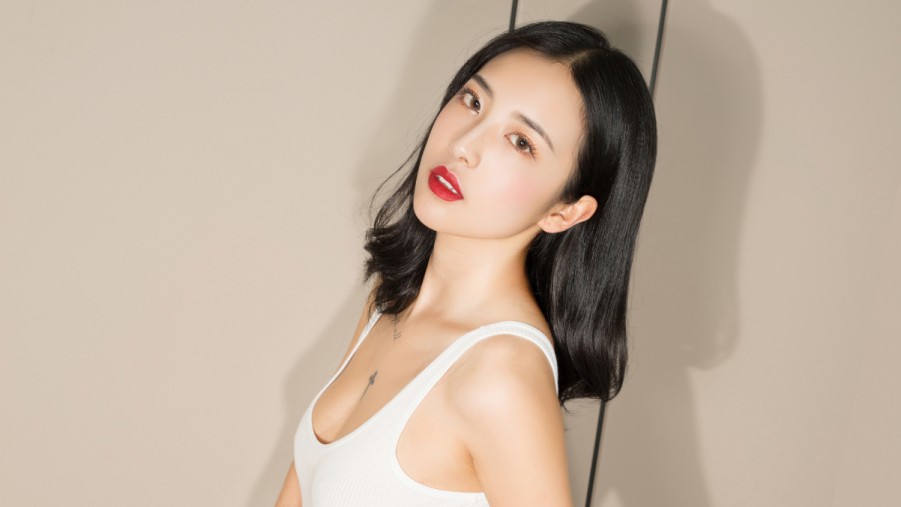 魏一宁酷狗直播献唱多首OST，观众高呼“开口跪”