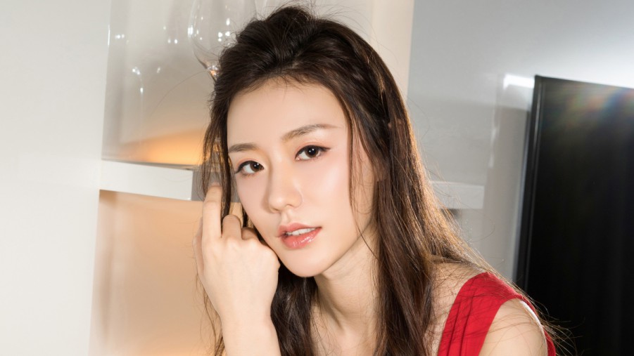 《陈情令》孟子义在酷狗直播下厨 没想到她如此多才多艺