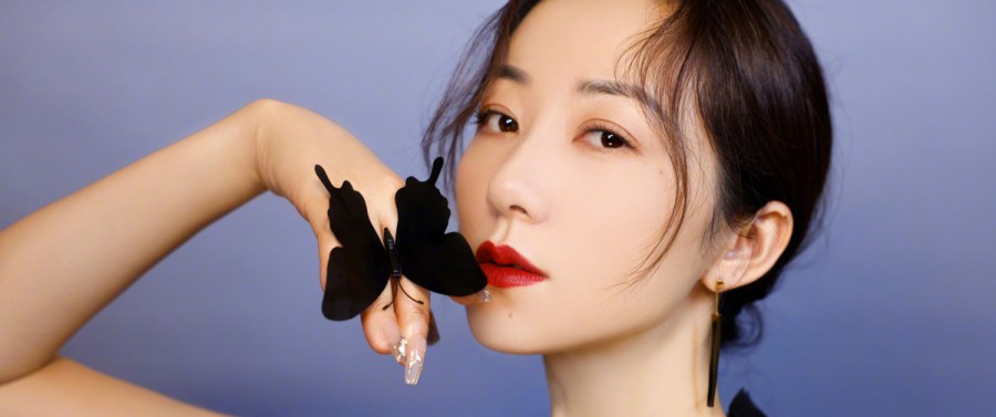 黄子弘凡首支单曲《Waking Now》4月21上线 对话21岁的自己